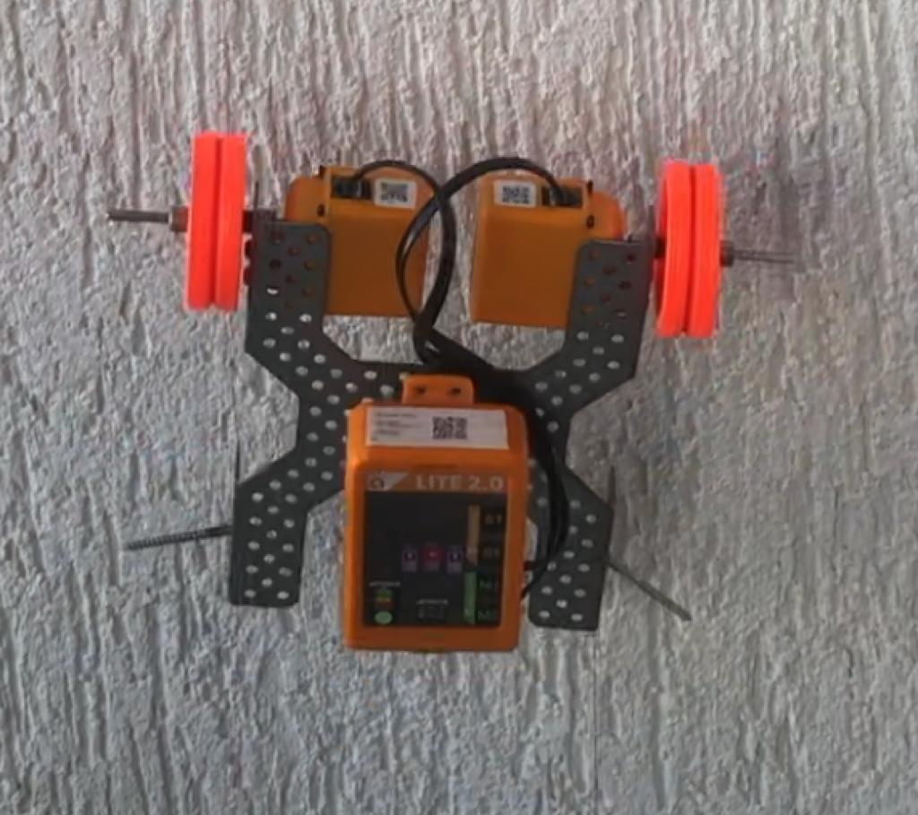 Rope Climber Robot - Avishkaar Project